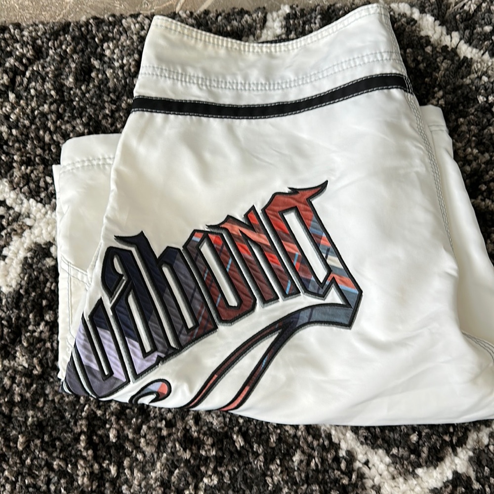 Men’s Billabong board shorts